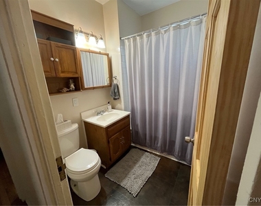 409 Westmoreland Avenue - Photo Thumbnail 8