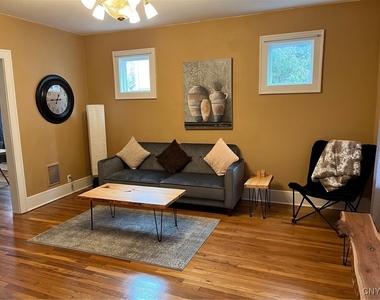 409 Westmoreland Avenue - Photo Thumbnail 7