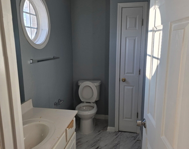 321 Brookview Drive - Photo Thumbnail 1