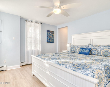 18 Abbott Avenue - Photo Thumbnail 5