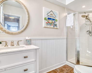 18 Abbott Avenue - Photo Thumbnail 6