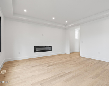 150 Ampere Avenue - Photo Thumbnail 36