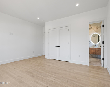 150 Ampere Avenue - Photo Thumbnail 22