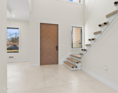 150 Ampere Avenue - Photo Thumbnail 3