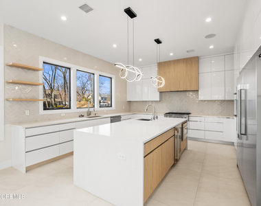 150 Ampere Avenue - Photo Thumbnail 16