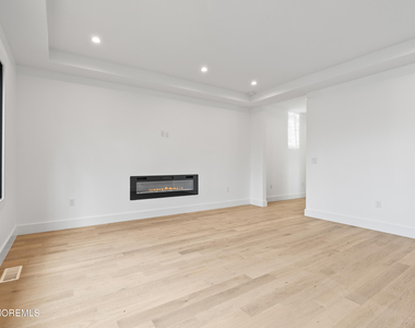 150 Ampere Avenue - Photo Thumbnail 35