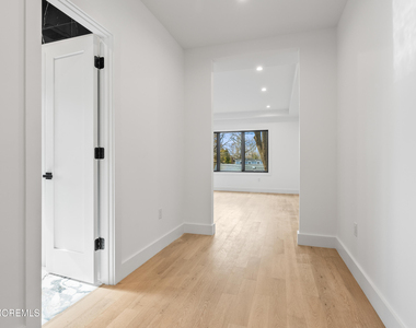 150 Ampere Avenue - Photo Thumbnail 32
