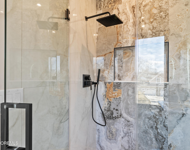 150 Ampere Avenue - Photo Thumbnail 44