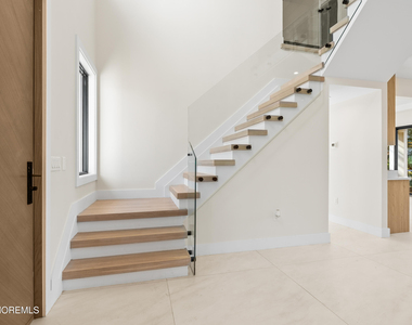 150 Ampere Avenue - Photo Thumbnail 2