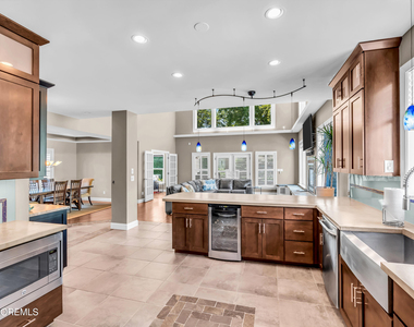 609 15th Avenue - Photo Thumbnail 17