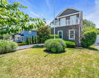 609 15th Avenue - Photo Thumbnail 99