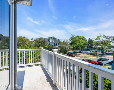 609 15th Avenue - Photo Thumbnail 40