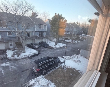 1511 Railroad Avenue - Photo Thumbnail 14