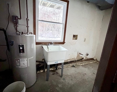 1511 Railroad Avenue - Photo Thumbnail 37