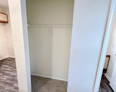 1511 Railroad Avenue - Photo Thumbnail 6