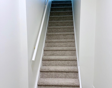 1511 Railroad Avenue - Photo Thumbnail 1