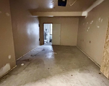 1511 Railroad Avenue - Photo Thumbnail 39