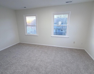 1511 Railroad Avenue - Photo Thumbnail 16