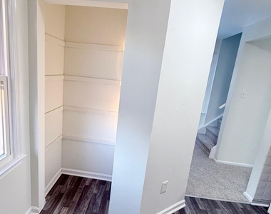 1511 Railroad Avenue - Photo Thumbnail 7