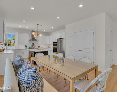 511 N Highway 35 - Photo Thumbnail 4