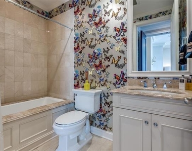 2555 N Pearl Street - Photo Thumbnail 16