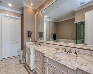 2555 N Pearl Street - Photo Thumbnail 12