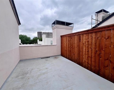 3901 Travis Street - Photo Thumbnail 18