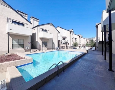 3901 Travis Street - Photo Thumbnail 20