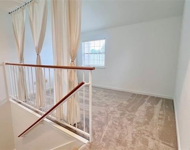 3901 Travis Street - Photo Thumbnail 15