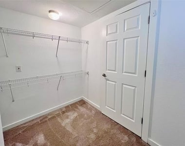 3901 Travis Street - Photo Thumbnail 12