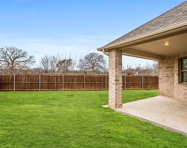 101 Gardenia Drive - Photo Thumbnail 31