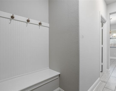 101 Gardenia Drive - Photo Thumbnail 28