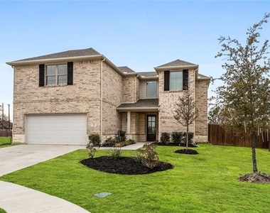 101 Gardenia Drive - Photo Thumbnail 34