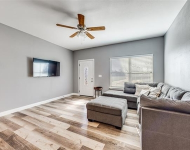 1429 E Odneal Street - Photo Thumbnail 1