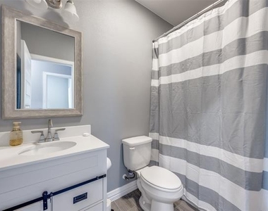 1429 E Odneal Street - Photo Thumbnail 8
