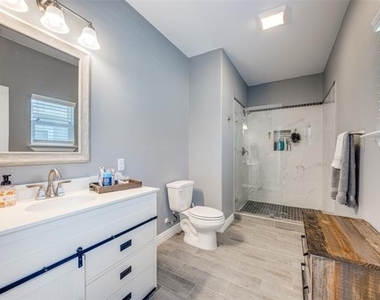 1429 E Odneal Street - Photo Thumbnail 6