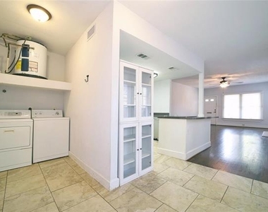 2226 W Rosedale Street S - Photo Thumbnail 12