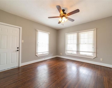 2226 W Rosedale Street S - Photo Thumbnail 10
