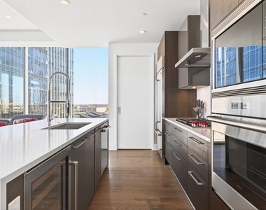 7901 Windrose Avenue - Photo Thumbnail 4