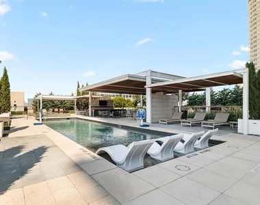 7901 Windrose Avenue - Photo Thumbnail 28