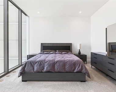 7901 Windrose Avenue - Photo Thumbnail 9