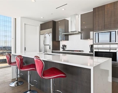 7901 Windrose Avenue - Photo Thumbnail 3