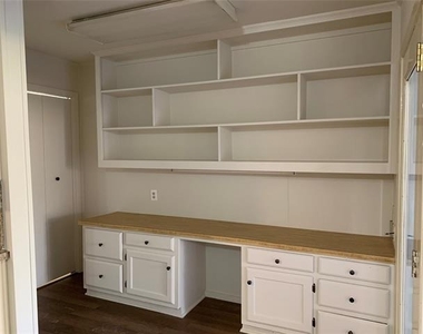 1402 S Cliff Street - Photo Thumbnail 3