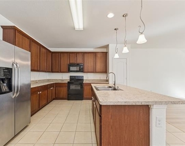 9108 Blackstone Drive - Photo Thumbnail 9