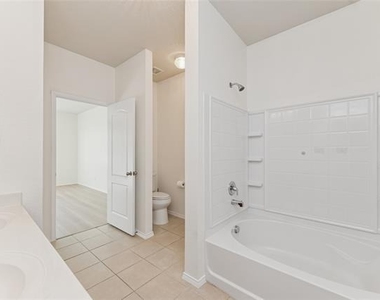 9108 Blackstone Drive - Photo Thumbnail 23