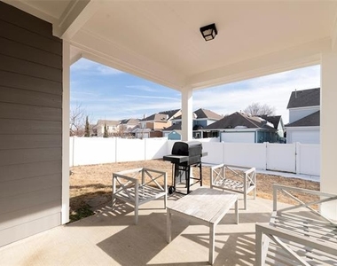 9108 Blackstone Drive - Photo Thumbnail 30