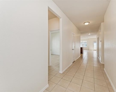 9108 Blackstone Drive - Photo Thumbnail 11