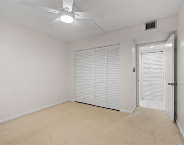 1801 Eleuthera Point - Photo Thumbnail 17