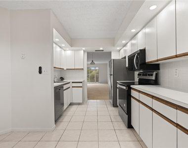 1801 Eleuthera Point - Photo Thumbnail 4