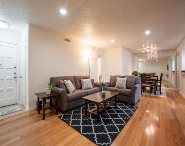 5132 Amesbury Drive - Photo Thumbnail 9